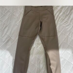 ALO Yoga Beige Leggings